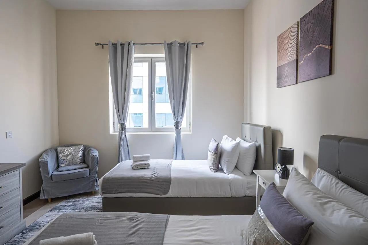 Apartment Higuests - Large Apt In The Heart Of Deira Near Clocktower Dubai United Arab Emirates