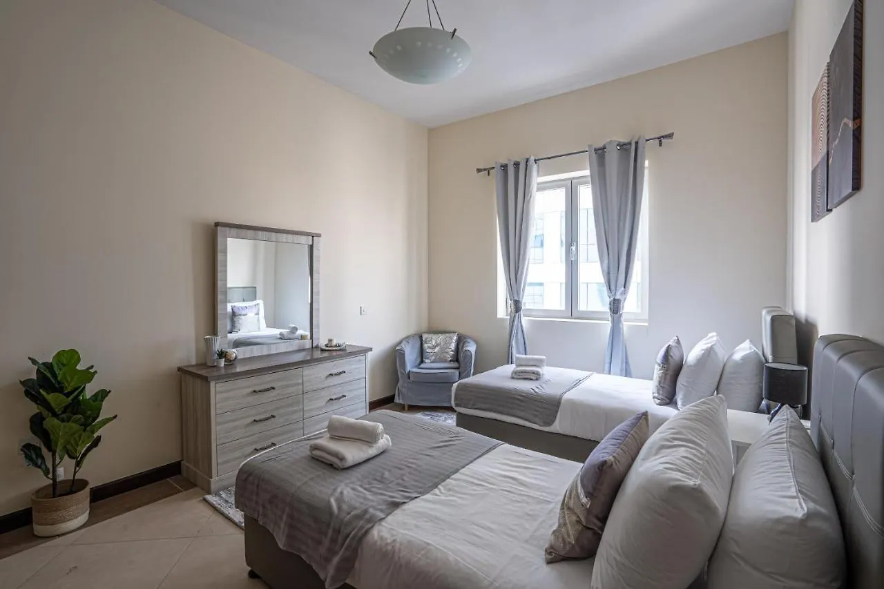 Higuests - Large Apt In The Heart Of Deira Near Clocktower Dubai United Arab Emirates