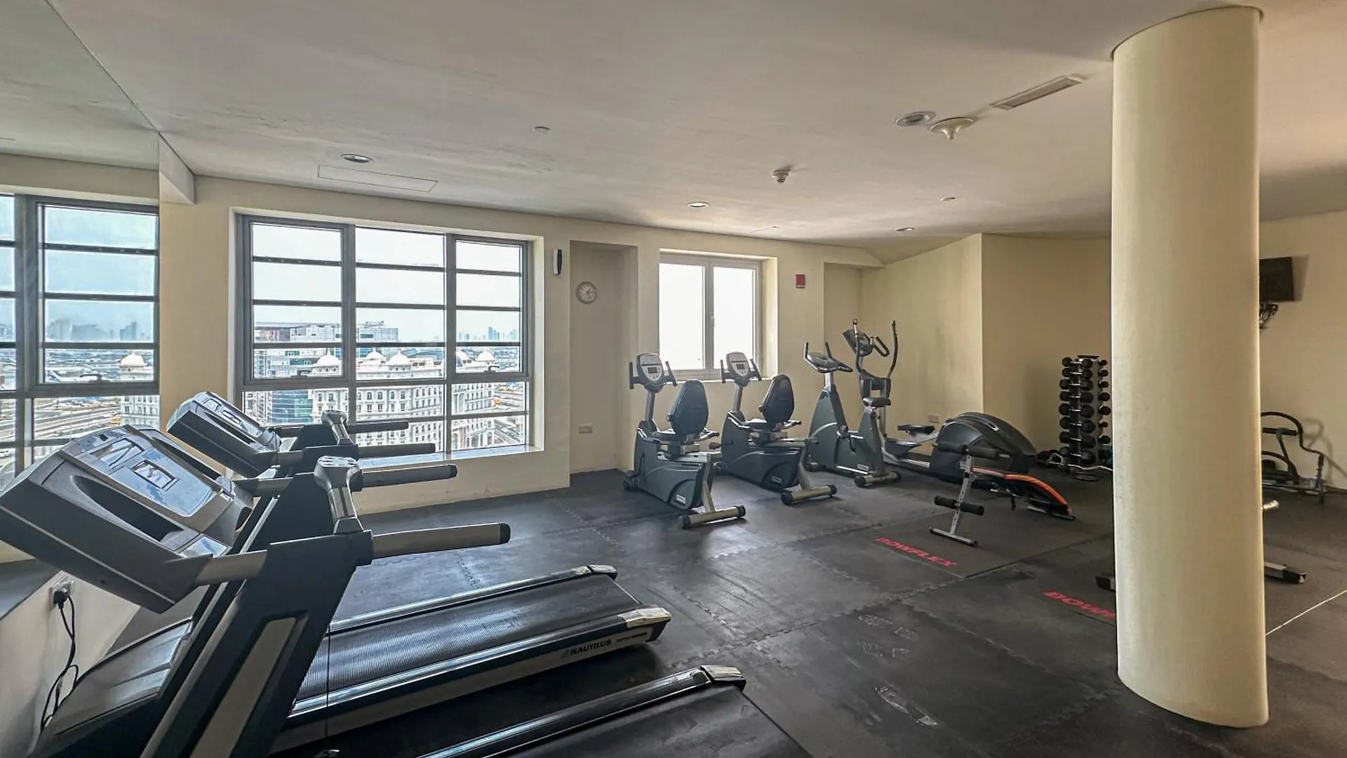 Higuests - Large Apt In The Heart Of Deira Near Clocktower Dubai
